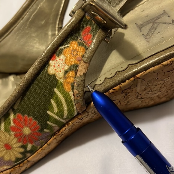 🎉5/$15🎉 K STUDIO FLORAL CANVAS WEDGES W/CORK HEEL (40/9) - Picture 12 of 16